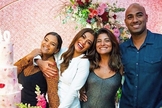 Juliana Paes com seus irmãos Mariana, Rosana e Junior. (Foto: Reprodução / Instagram)