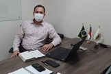 Vereador Raiff Matos, em seu gabinete na Câmara Municipal de Manaus. (Foto: Reprodução / A Crítica)
