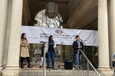 O pastor Reyn Cabinte [à direita] fala durante evento da Rally Nacional para Vidas e Dignidade, em 28 de março de 2021, em Nova York. (Foto: Roxanne Stone / RSN)