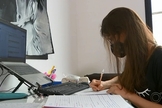 Elisa Flemer ganhou oportunidades de estudo e estágio nos EUA. (Foto: Reprodução/TV TEM).