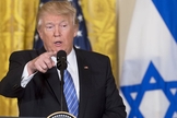 Donald Trump durante coletiva de imprensa com Benjamin Netanyahu em 2017. (Foto: Michael Reynolds/EPA)