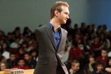 O evangelista Nick Vujicic iniciou um projeto de evangelização global. (Foto: Reprodução).