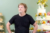 Jack Phillips diante de uma exibição de seus bolos de casamento, no Masterpiece Cakeshop, 2016. (Foto: Matthew Staver/The Washington Post)