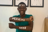 Matheus de Araújo superou suas dificuldades e realizou o sonho de ser aprovado em Medicina. (Foto: Arquivo pessoal).