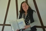 Solange Hamester Johann, de Santa Maria do Herval (RS) é uma das tradutoras do Novo Testamento em Husrik. 
