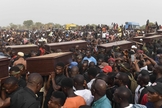  Funeral de vítimas de conflito entre pastores fulanis e fazendeiros, em Makurdi, 11 de janeiro de 2018, na Nigéria. (Foto: Pius Utomi Ekpei/AFP/Getty Images).
