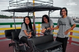 A equipe do Radical Brasil Surdos com a “bicitáxi”, em Afuá (PA). (Foto: Reprodução/Facebook).