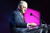 O governador da Louisiana, John Bel Edwards (Foto: Getty Images / Paras Griffin / Stringer)