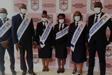 Maria Rogéria entre colegas durante formatura. (Foto: Reprodução / Notícias de Angola)