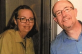 Lisa Marie Montgomery ao lado do pastor John Fransisco, em um presídio dos EUA. (Foto: AG News)