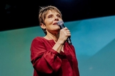 Joanne Moody estará no Brasil para a conferência Voz dos Apóstolos. (Foto: Agape Freedom Fighters)