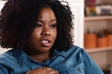 Shaerica teve a vida transformada após ouvir a voz de Deus. (Foto: Reprodução/The 700 Club)