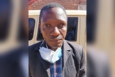 Modise foi evangelizado pela professora Tau na África do Sul. (Foto: Bible League International).