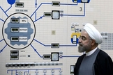 O presidente iraniano, Hassan Rouhani, visita a usina nuclear de Bushehr. (Foto AP)
