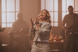 "Sol da Justiça" é o novo single de Aline Barros. (Foto: Divulgação).