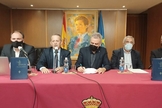 Palestrantes durante a apresentação da Bíblia das Astúrias. (Foto: Divulgação / Centro das Astúrias em Madri)