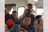 Alguns alunos da Freedom International School. (Foto: Freedom International School / Facebook)