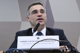 André Mendonça durante sabatina na Comissão de Constituição e Justiça do Senado. (Foto: Edilson Rodrigues / Agência Senado)