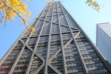 O grupo de seis pessoas, incluindo uma mulher grávida, ficou preso no elevador do John Hancock Center. (Foto: Flickr/Bosc d'Anjou).