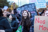 Feministas colombianas durante marcha no Dia Internacional da Mulher. (Foto: Wikimedia Commons/Malad Goyes)