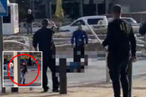 Suspeito é filmado na localidade do ataque, em Berseba. (Imagem: Vídeo Twitter StandWithUs)