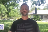 Kirk Cameron defende o homeschooling contra doutrinação nas escolas. (Captura de tela CBN News)