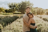Miro e Liliane vão dar seu primeiro beijo na cerimônia de casamento. (Foto: Instagram/Miro Moreira).