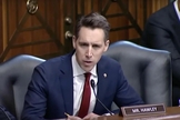 O senador Josh Hawley, durante audiência no Capitólio em 12 de julho de 2022. (Captura de tela YouTube)