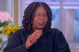 A atriz Whoopi Goldberg no "The View". (Captura de tela/The View) 