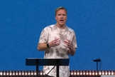 Pastor David Marvin, da Igreja Watermark Community, em Dallas, EUA. (Foto: Captura de tela/YouTube The Porch)