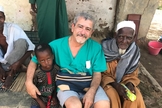 O médico argentino Dr. Abel Vallejos faz missões na África. (Foto: Abel Vallejos)