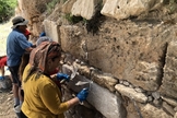 Turistas em uma escavação arqueológica em Israel (Foto: Israel Nature and Parks Authority)
