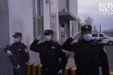 Membros do Partido Comunista Chinês cometem atrocidades dentro dos campos de concentração. (Foto representativa: Captura de tela/Vídeo CBN News)