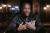 Raynard Dugger achou que sua única saída era o suicídio até ser redimido por Jesus. (Foto: Reprodução/YouTube/ Delafé Testimonies).
