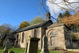 Lundie Kirk, construída em estilo românico no século 12. (Foto: Facebook Historic Church Scotland)