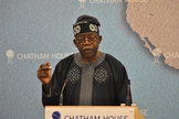 Bola Tinubu, presidente eleito da Nigéria. (Foto: Reprodução/Wikimedia Commons/Chatham House)