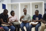 Joseph Byamukama: ‘Nosso ministério oferece estudo bíblico para jovens e estudantes se envolverem com as Escrituras’. (Foto: Reprodução/Veracity Fount)