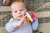 Kfir Bibas, de 9 meses, foi sequestrado por terroristas do Hamas em sua casa em Israel. (Foto: Reprodução/Jerusalem Post)