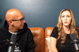 Brittni e o esposo Richard alertaram sobre os danos da pornografia no casamento. (Foto: Reprodução/YouTube/LOVE ALWAYS MINISTRIES).