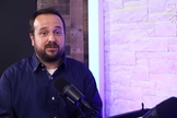 James Lasher. (Captura de tela/YouTube Charisma Magazine)
