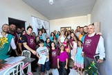 Roseli e as cinco filhas ganharam um lar reformado. (Foto: Comunicação UCB).