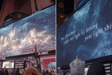 Imagens exibidas na Times Square. (Foto: Reprodução/Instagram/True Millennial)