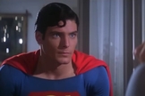 Christopher Reeve interpretando Superman. (Captura de tela/YouTube/HD Film Tributes)