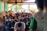 Jovens no acampamento missionário. (Foto: Reprodução/Instagram/Radical Brasil)