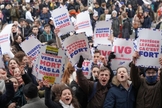 Participantes de uma recente marcha pela vida em Paris, França. (Foto: Marche Pour La Vie)