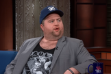 Paul Walter Hauser. (Foto: Reprodução/YouTube/The Late Show with Stephen Colbert)