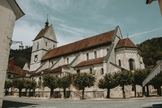 Igreja Saint-Ursanne, Suíça. (Foto: Unsplash/Loriane Magnenat)