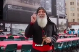 O bispo Mar Mari Emmanuel. (Captura de tela/YouTube/SBS News)