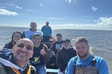 A equipe levou doações aos moradores da ilha atingida. (Foto: Reprodução/Notícias Adventistas).