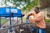 Os sistemas de filtragem foram instalados em várias cidades do RS. (Foto: Samaritan’s Purse).